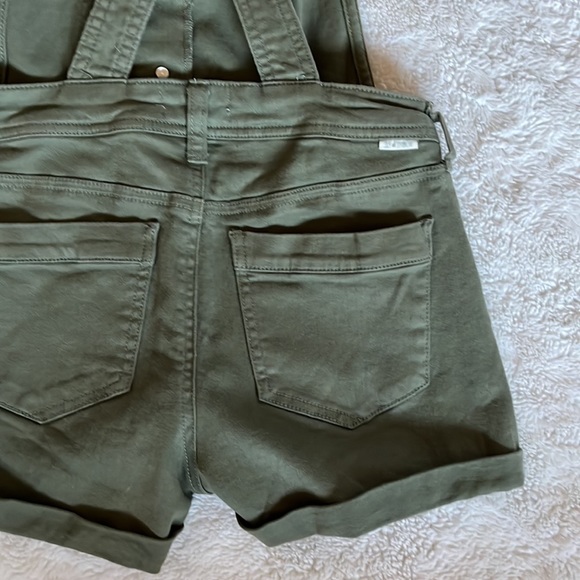 SOLD✨ Sky And Sparrow • Button Front Shortalls in Olive Green - Picture 9 of 11